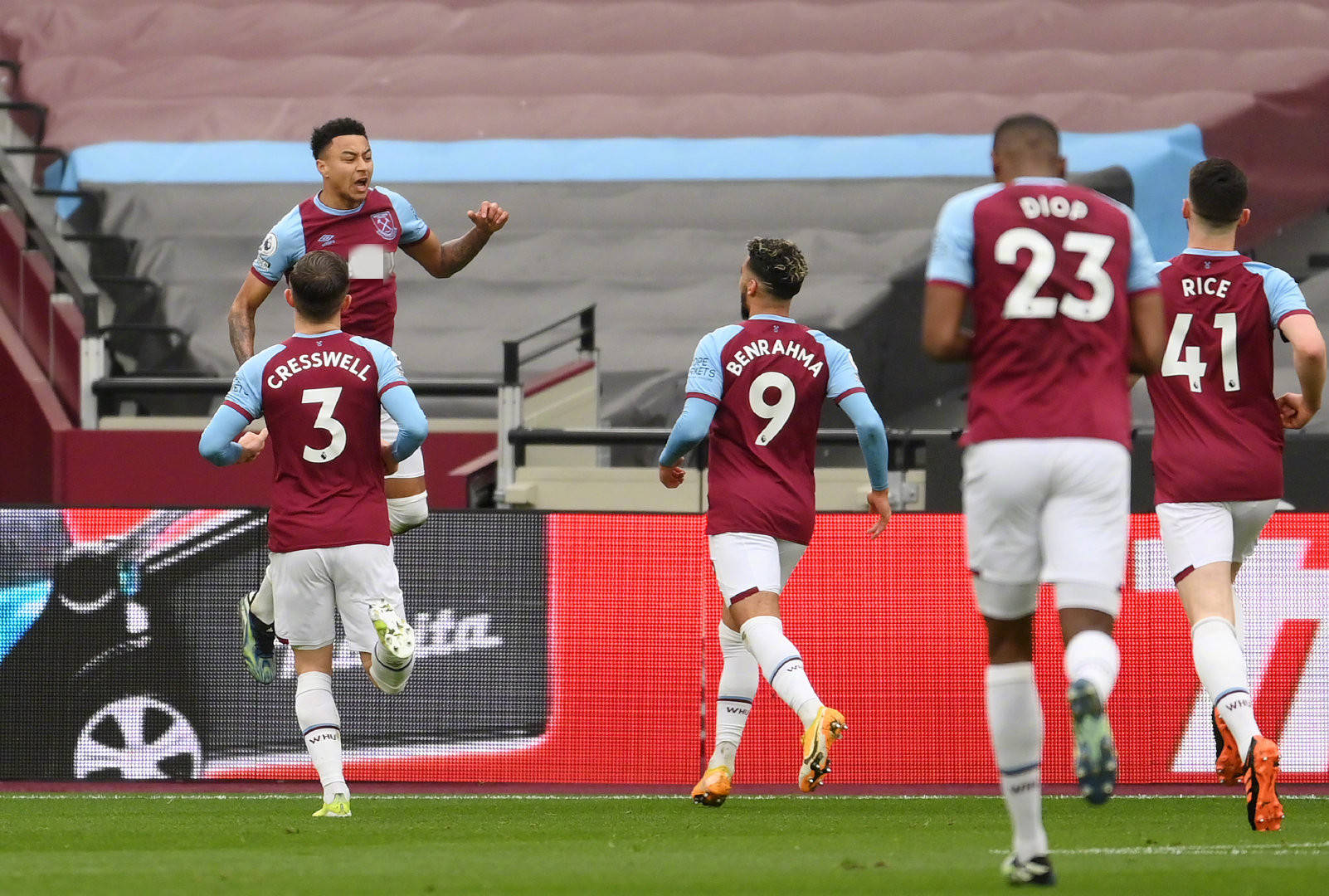 特奥假摔红 特奥假摔红