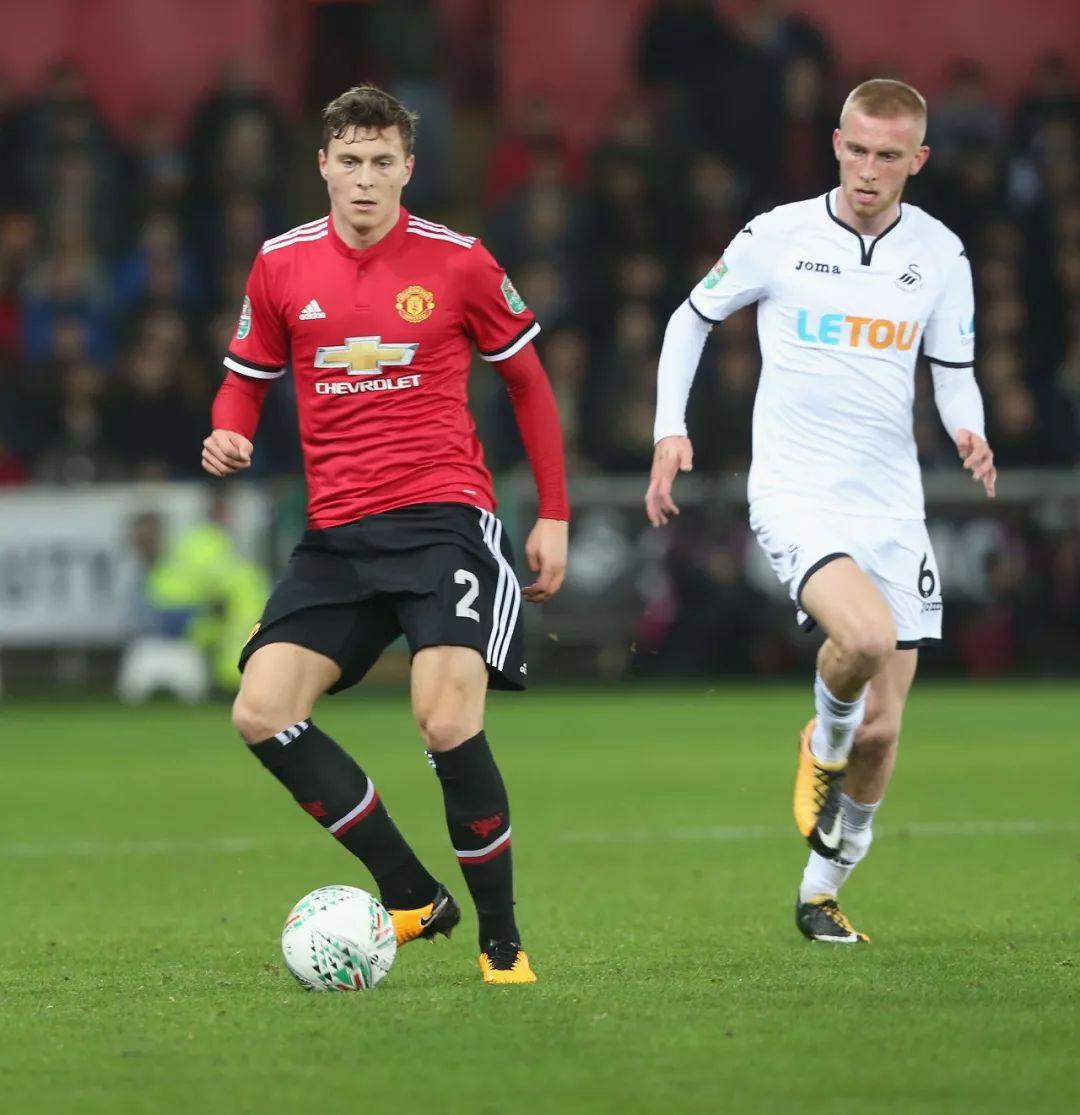 却总是在场 却总是在场